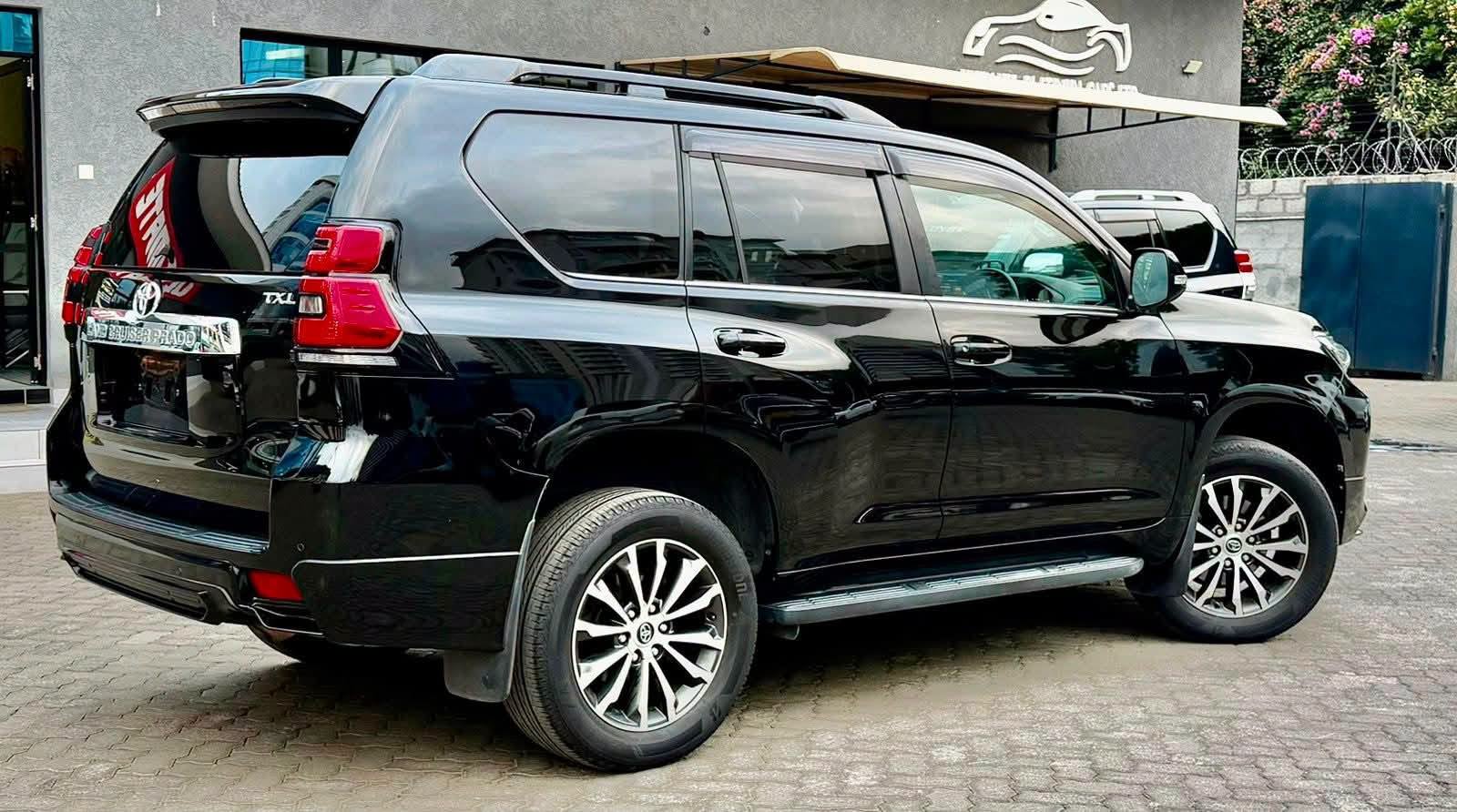 Toyota Land Cruiser Prado TX-L